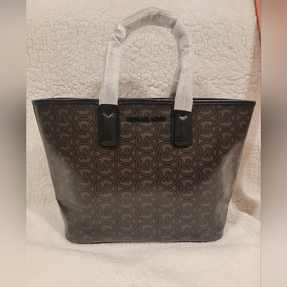 (J8) Michael Kors The Jodie Handbag - Picture 1 of 8